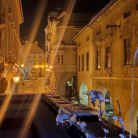 Podcienie Z Tarasem Old Town アパート ビエルスコ・ビアバ