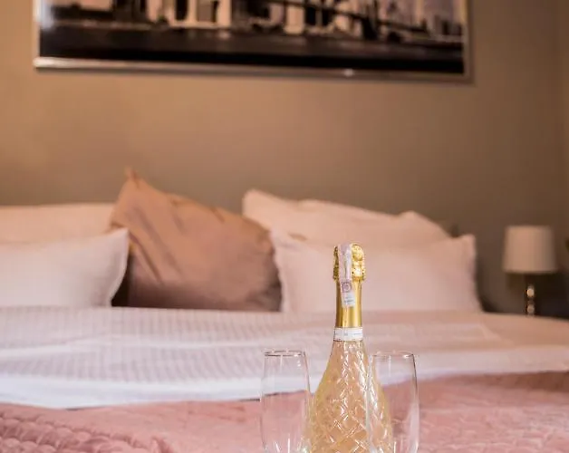 Podcienie Z Tarasem Old Town