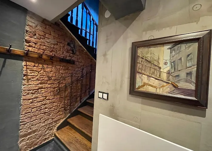 Апартаменты Podcienie Z Tarasem Old Town Бельско-Бяла