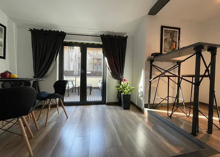 Podcienie Z Tarasem Old Town