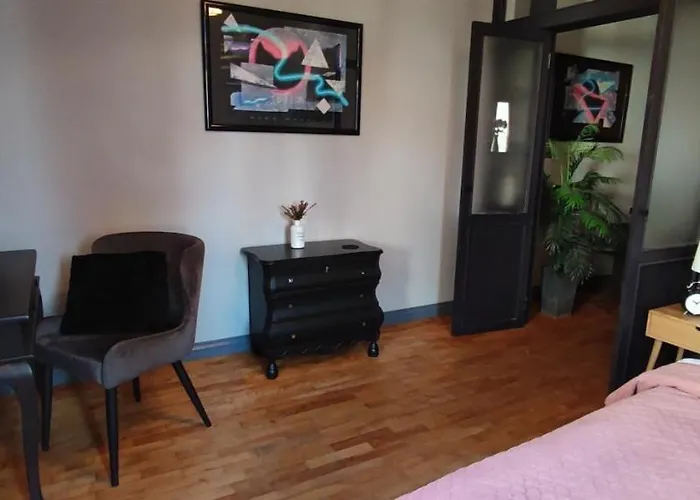 Podcienie Z Tarasem Old Town Apartment *